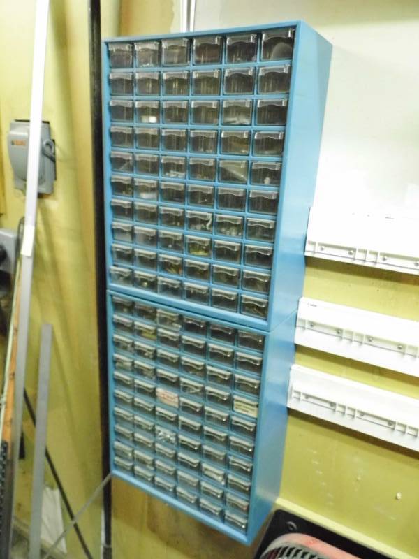 lot 18 image: Lot of 2 Organizers w Hardware