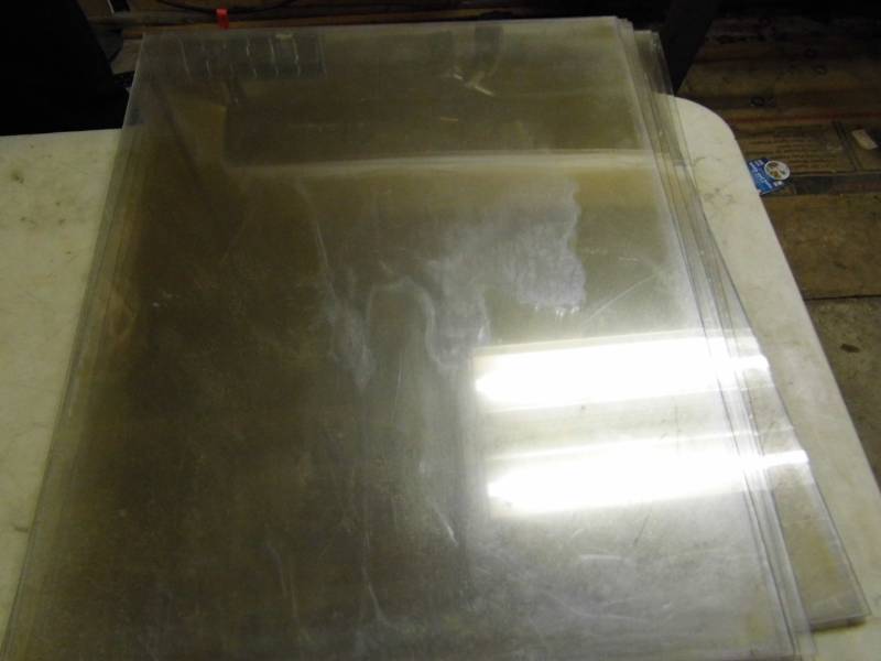 lot 20 image: Lot of 9 Pieces of Plexiglass