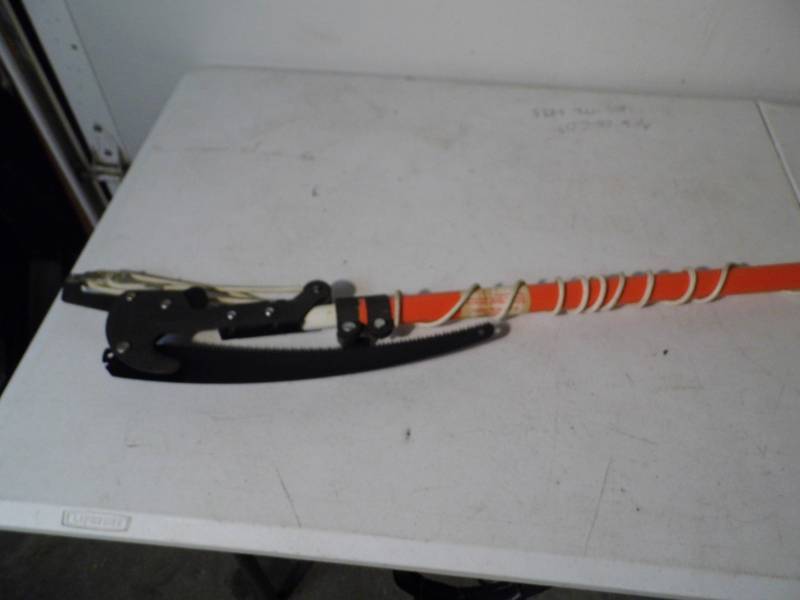 lot 27 image: Tree Saw w Pole
