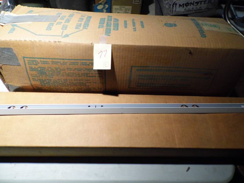 lot 77 image: Suspended Ceiling T Bars - Duct
