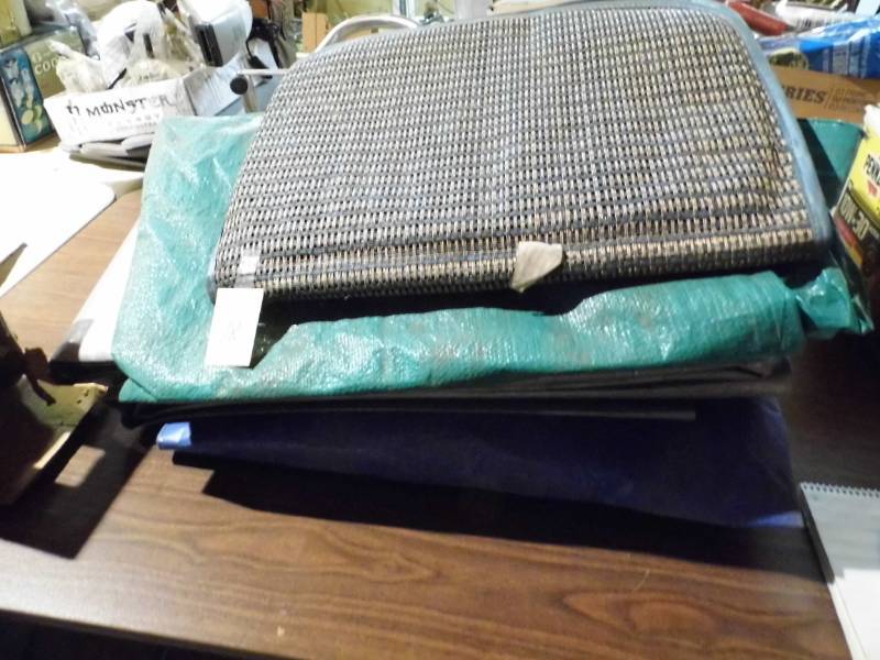 lot 78 image: Tarps