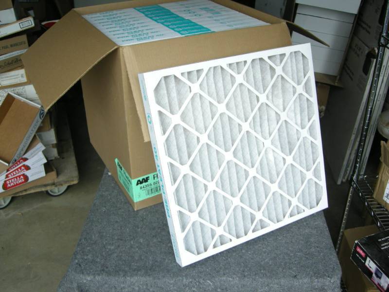 lot 20 image: Case Flanders 20x25x2 Furnace Filters