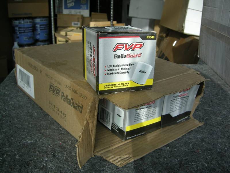lot 26 image: Case FVP Premium Oil Filters