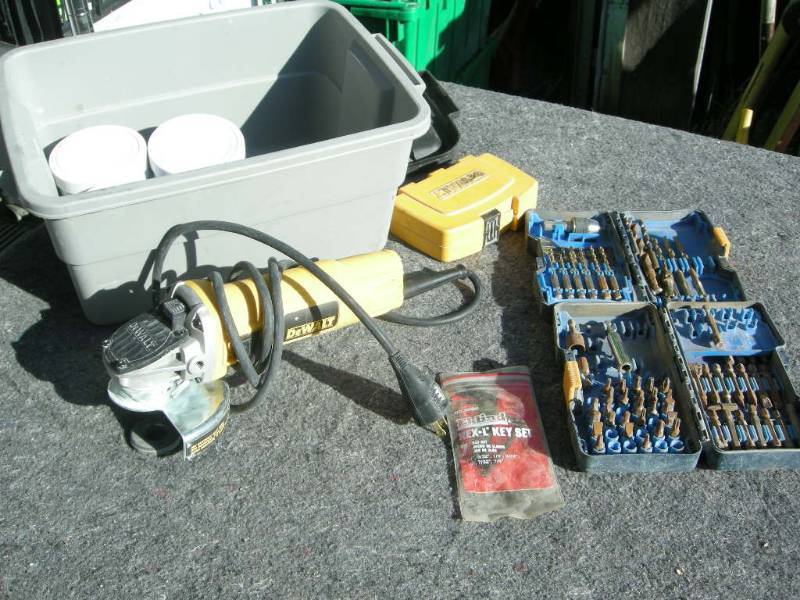 lot 16 image: DeWalt 4-12 Angle Grinder, Drill Bits