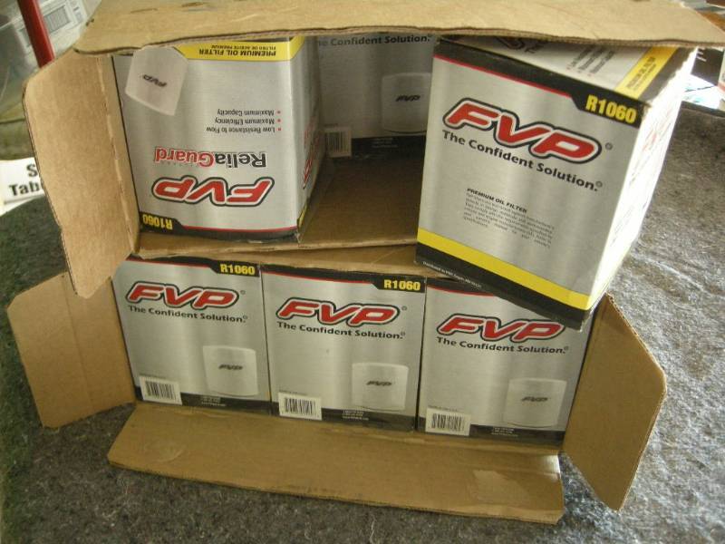 lot 97 image: 2 Cases R1060 Oil Filters