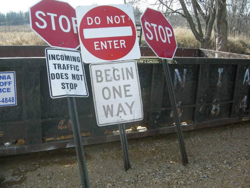 lot 105 image: Parking Lot Signs