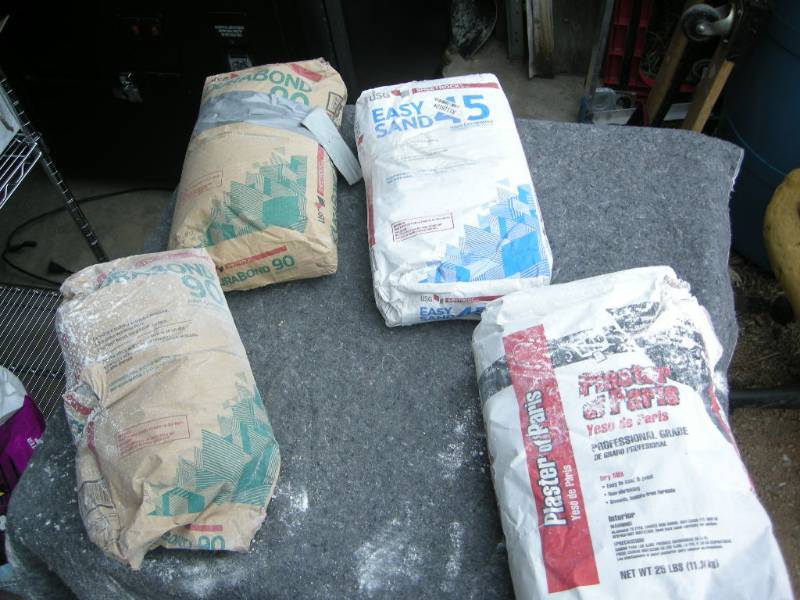 lot 116 image: Joint Compound and Plaster