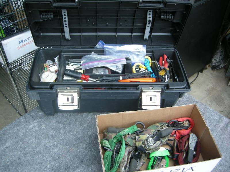 lot 118 image: Toolbox, Tools, Ratchet Straps