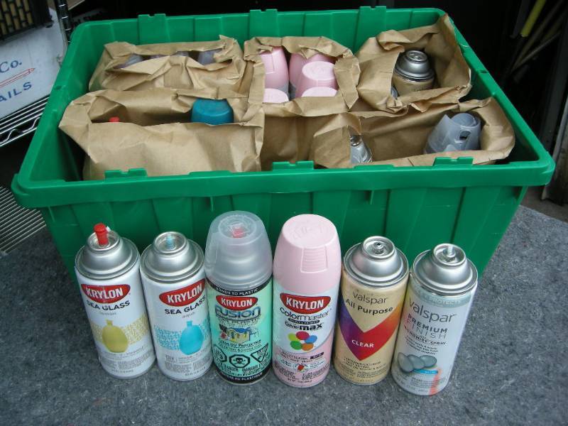 lot 120 image: Misc Paint Spray Cans