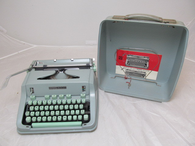 lot 70 image: Vintage Swiss HERMES 3000 Typewriter