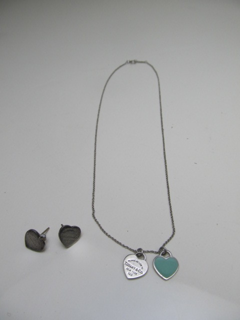 lot 8 image: Genuine TIFFANY Sterling Silver Heart Shaped Necklace wEarrings