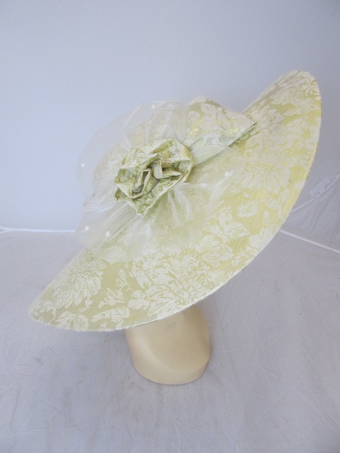 lot 27 image: Beautiful New ASHRO Womens Fancy Hat - Butter Cream w Floral Pattern 