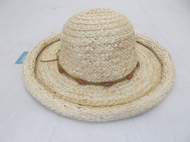 lot 28 image: BRAND NEW 9 WEST Ladies Hat w Leather & Bead Accent