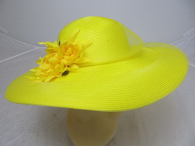 lot 44 image: Brand New AUGUST Womens Designer Hat - Bright Yellow w Flower
