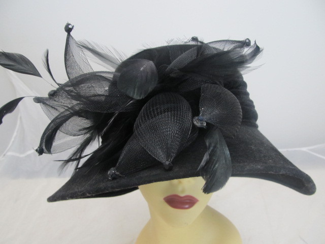 lot 64 image: SOMETHING SPECIAL Gorgeous Womens Wool Hat - Black w Feather & Tulle Design