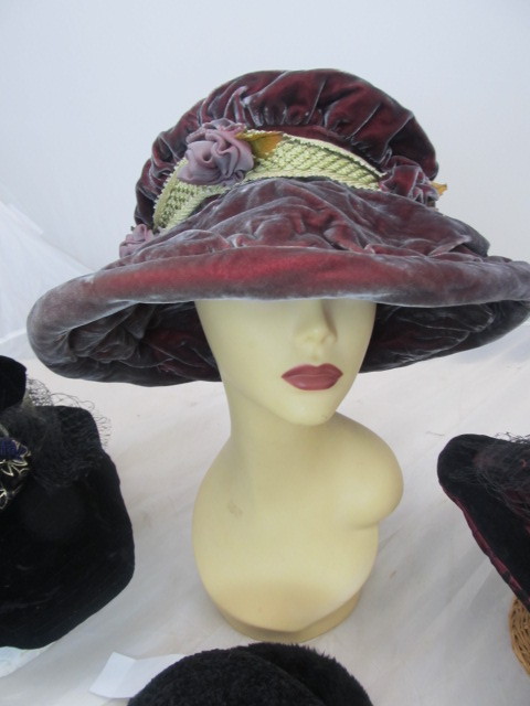 lot 16 image: Set of 3 Patti Berg Originals - Made in MN