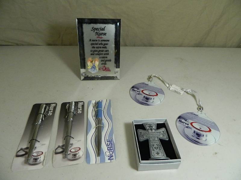 lot 30 image: Nurse Items