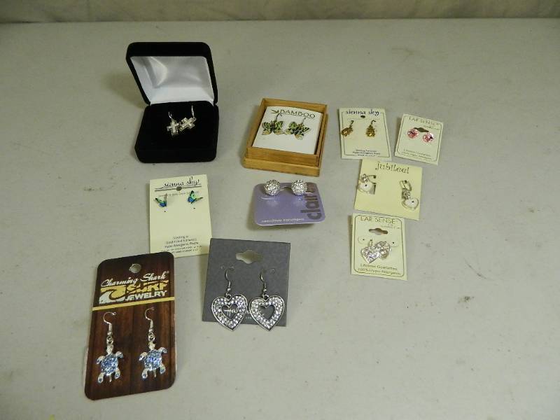 lot 34 image: 10 New Pairs of Earrings