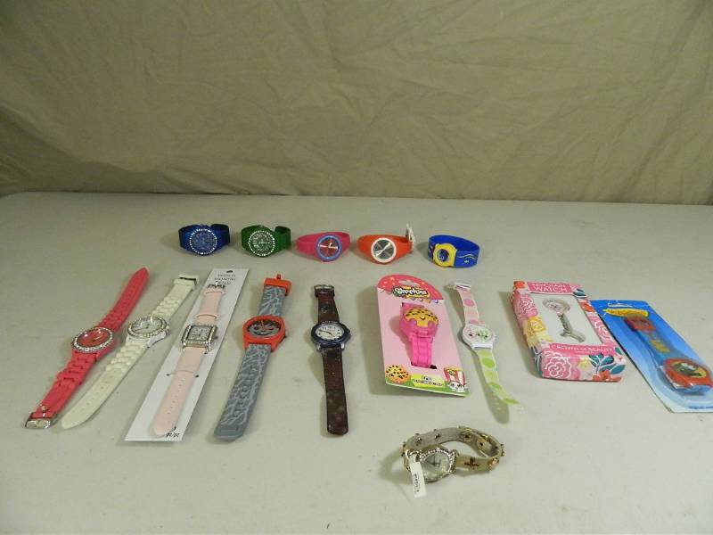 lot 37 image: Assorted Watches