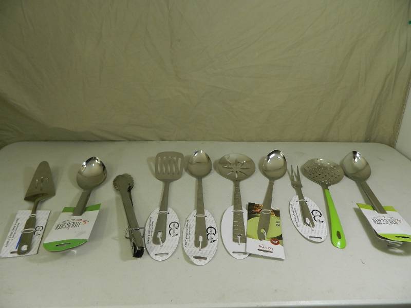 lot 38 image: 10 New Stainless Steel Kitchen Utensils