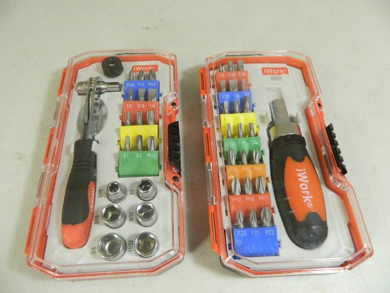 lot 46 image: 2 New IWork Toolsets