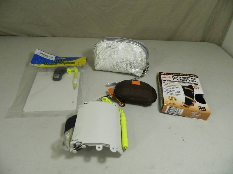 lot 52 image: Folding Sunglasses, Diving Items, More