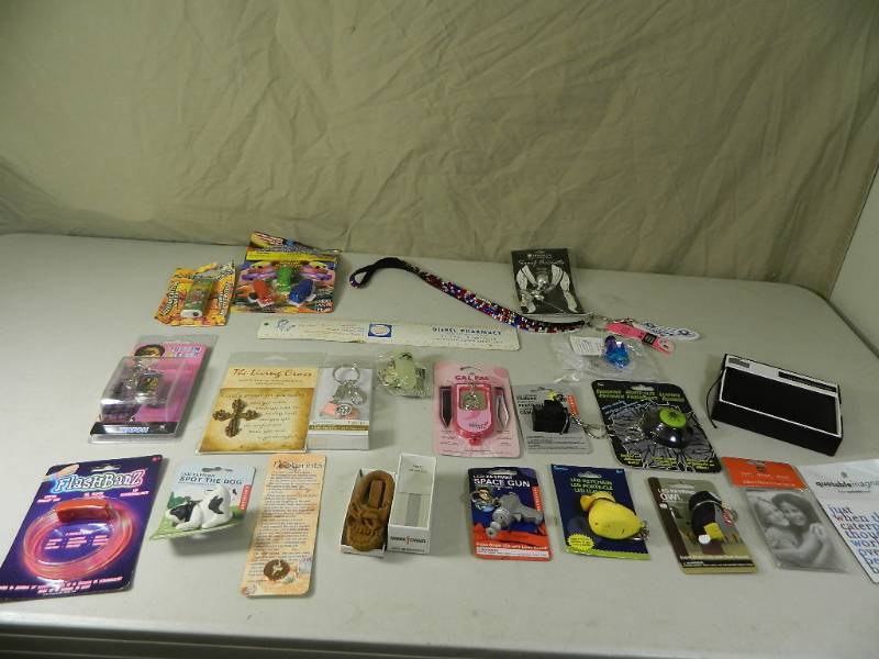 lot 57 image: Collectibles