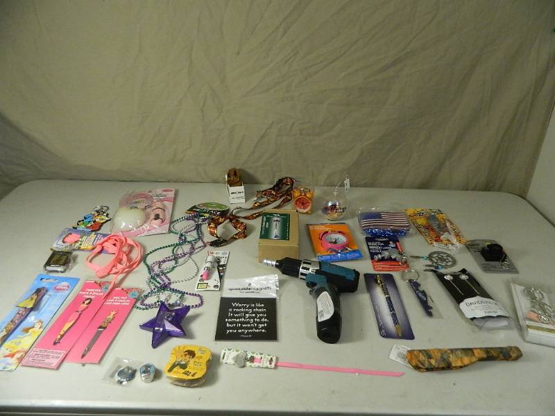 lot 64 image: New Collectibles