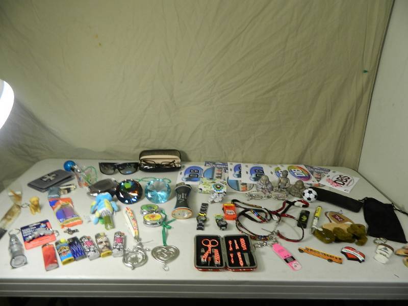 lot 70 image: Collectibles