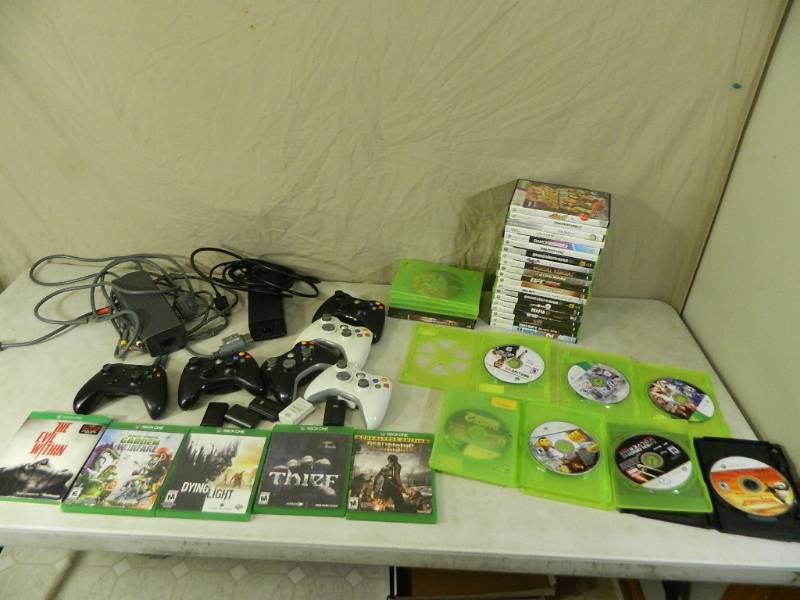 lot 126 image: Xbox One Games, Xbox 360 Games, Controllers, Etc