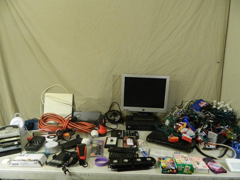 lot 134 image: Assorted Electronics