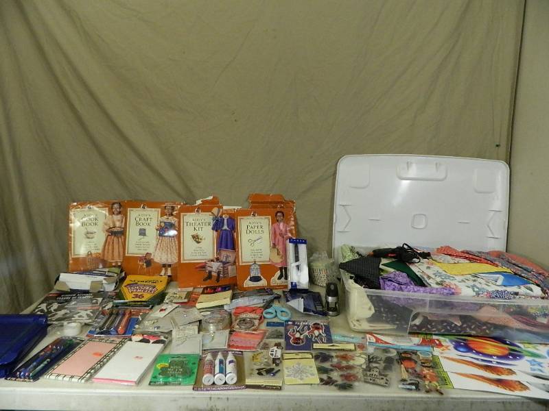 lot 146 image: Craft Items