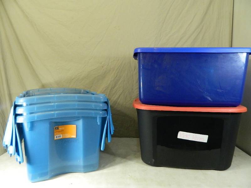 lot 148 image: 5 Assorted Totes with Lids