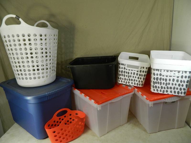 lot 191 image: Totes and Storage Containers