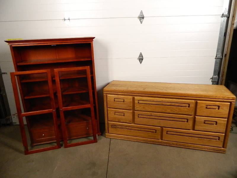 lot 87 image: Take What You Want Furniture