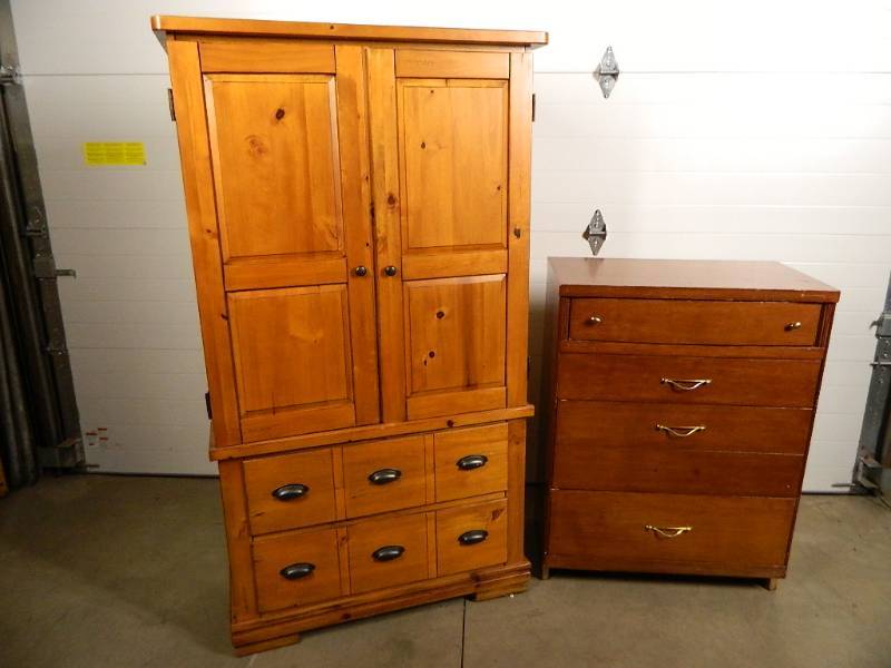 lot 88 image: Take What You Want Furniture