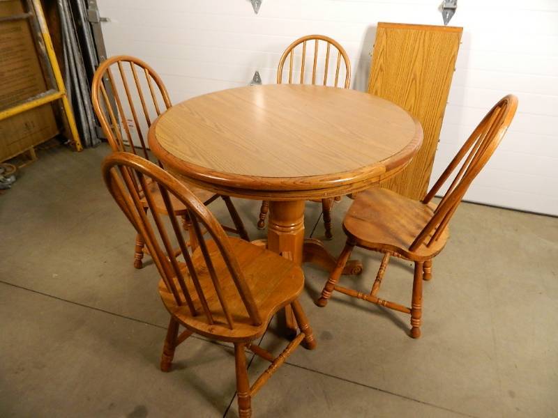 lot 102 image: Dining Table and 4 Chairs