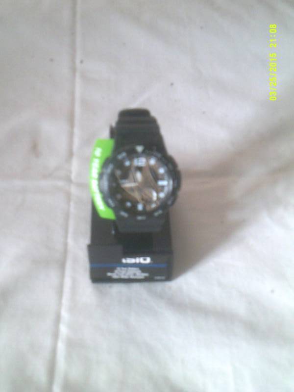 lot 37 image: CASIO WATER RESISTANT WATCH