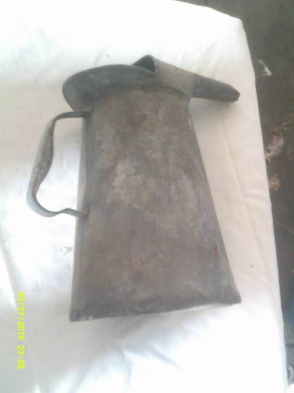 lot 58 image: ANTIQUE OIL SPOUT CAN