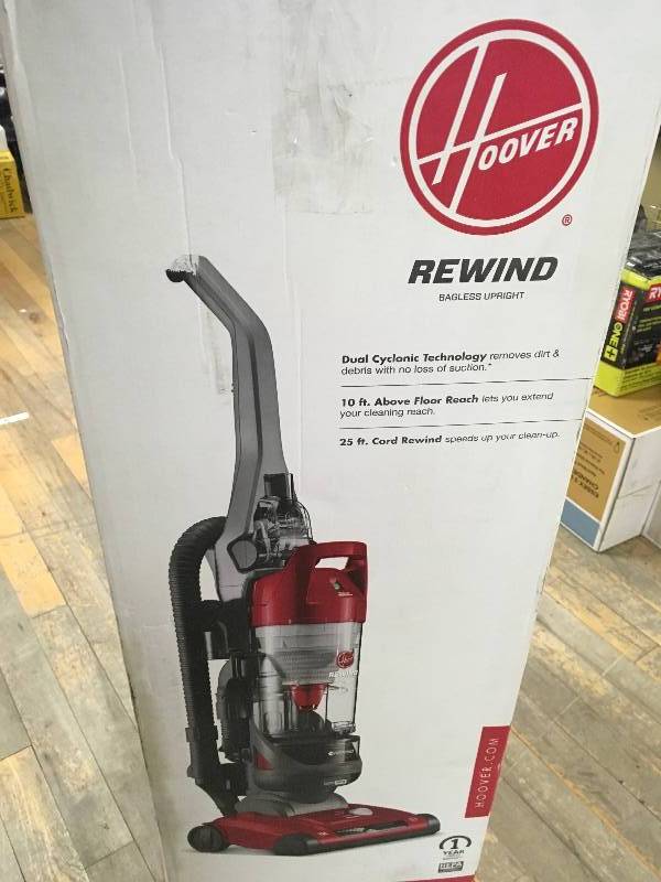 Hoover Elite Rewind Bagless Upright Vacuum, UH71012 in like new condition