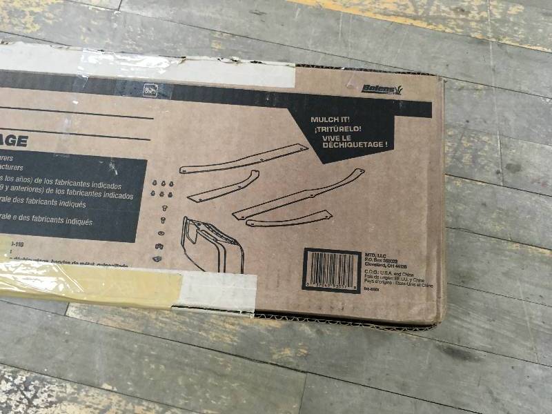 MTD Genuine Factory Parts Mulch Kit for 38 in. and 42 in. Decks not used