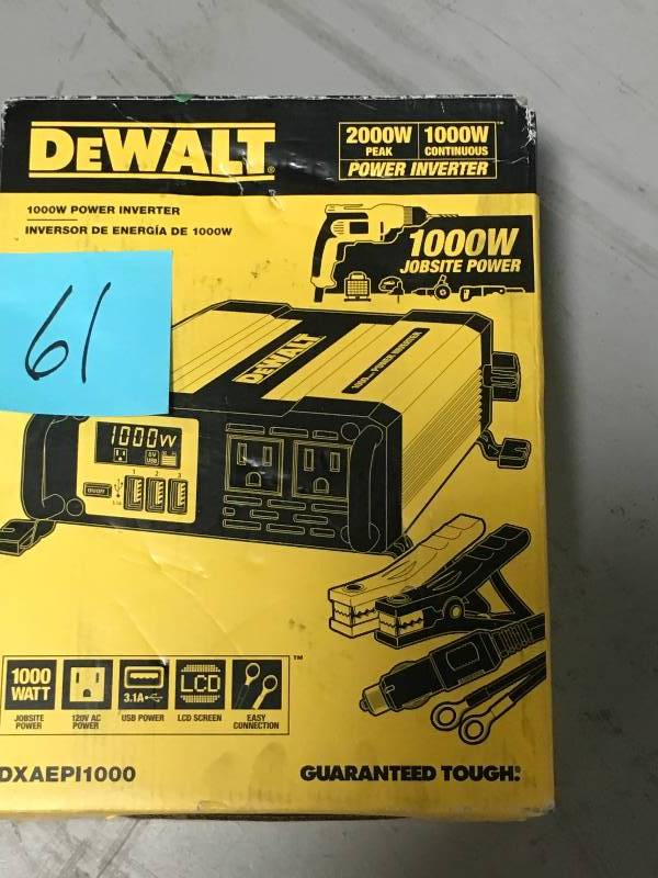 DEWALT 1000-Watt Power Inverter DXAEPI1000 not used