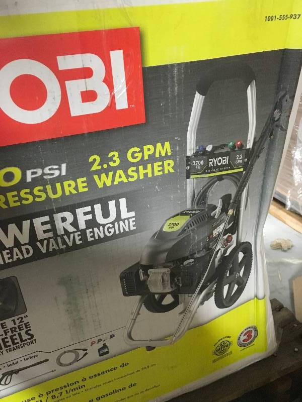 Ryobi 2,700 PSI 2.3 GPM Gas Pressure Washer in like new condition