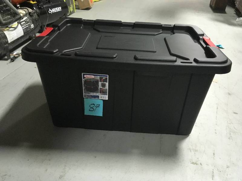 Sterilite 27 Gal. Industrial Storage Tote in Black in like new condition