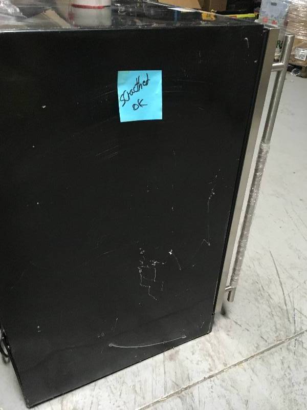 Magic Chef 16-Bottle  77 Can Dual-Zone Wine and Beverage Cooler PLEASE SEE PHOTOS SCRATCHES