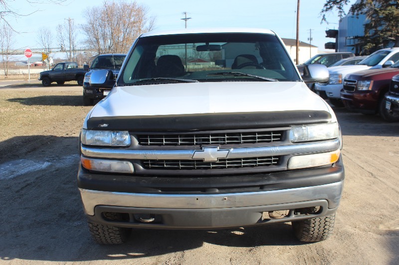 2000 Chevrolet Silverado 1500 Z71 4x4 - 168,502 Miles -