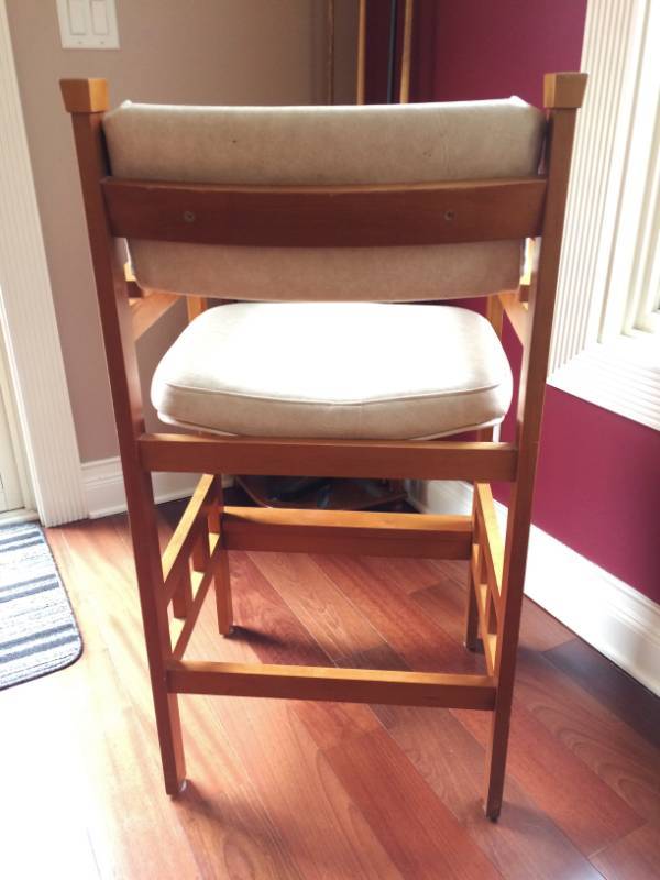 lot 12 image: WOW MSRP $1500 KRANTZ DESIGN CUSTOM MADE EXOTIC BIRDSEYE MAPLE WOOD BAR HEIGHT CUSHIONED CHAIR - GREAT CONDITION