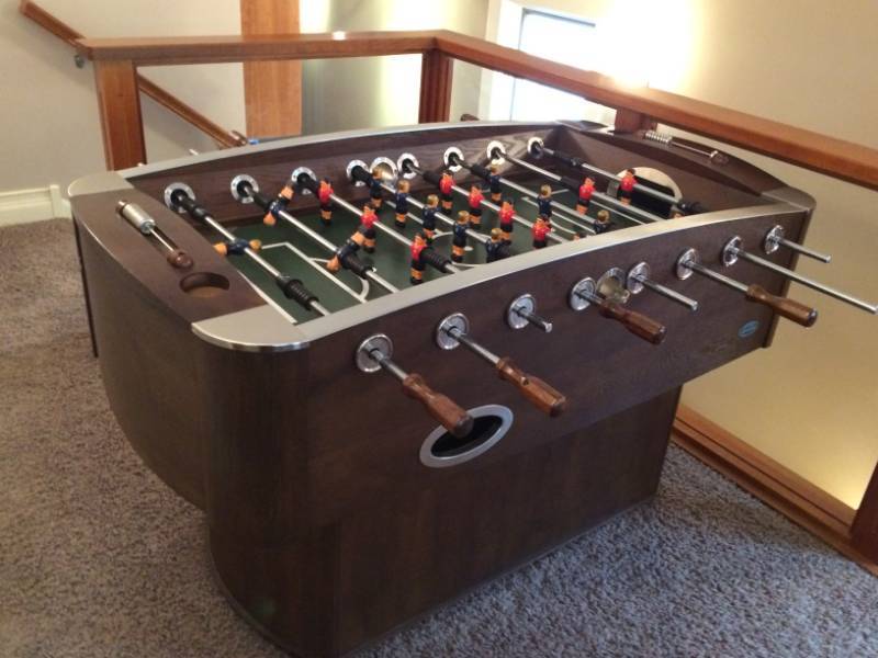 lot 26 image: WOAH - TAKE A LOOK AT THIS FANTASTIC HIGH QUALITY SPORTSCRAFT FOOSBALL SOCCER TABLE - WINTERTIME FUN IS HERE - EXCELLENT CONDITION