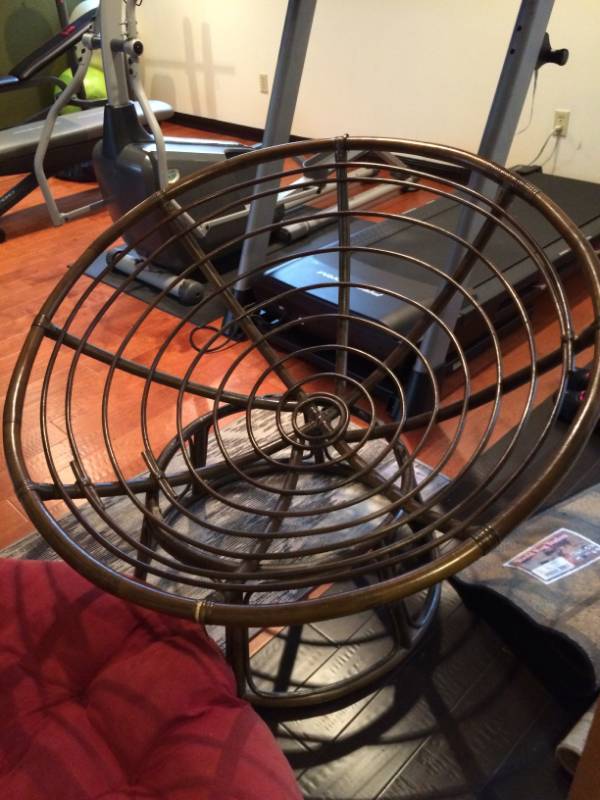 lot 27 image: PIER 1 VINTAGE LARGE DARK WOOD PAPASAN CHAIR - GOOD CONDITION FOR AGE COMES WITH RED CUSHION 