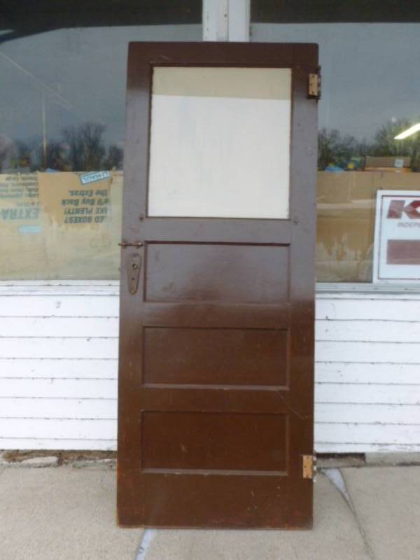 lot 7 image: Vintage Door